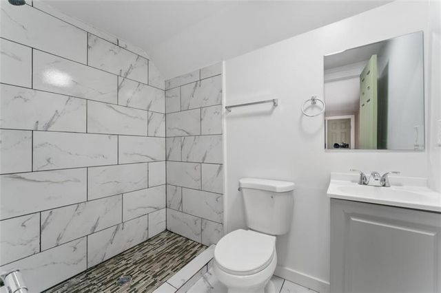 6024 Elmwood Avenue, Kansas City, MO 64130