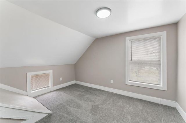 6024 Elmwood Avenue, Kansas City, MO 64130