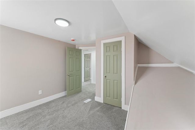 6024 Elmwood Avenue, Kansas City, MO 64130