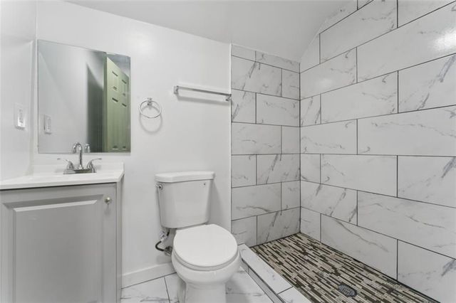 6024 Elmwood Avenue, Kansas City, MO 64130