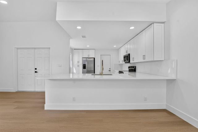 386 NW 40th Terrace, Deerfield Beach, FL 33442