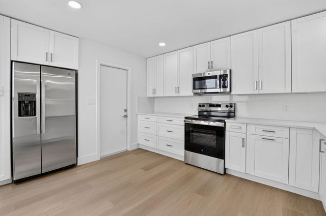 386 NW 40th Terrace, Deerfield Beach, FL 33442