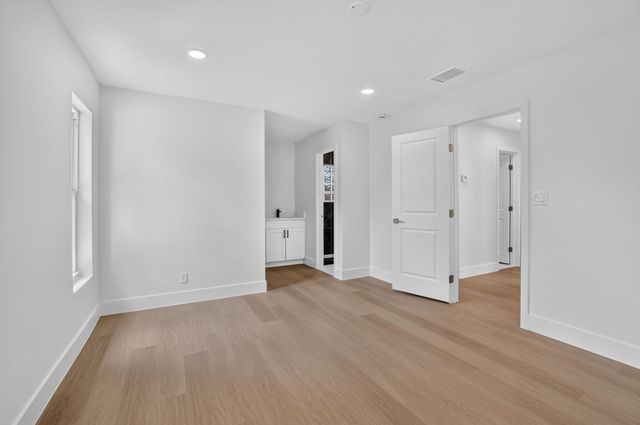 386 NW 40th Terrace, Deerfield Beach, FL 33442