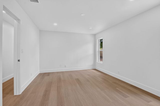 386 NW 40th Terrace, Deerfield Beach, FL 33442