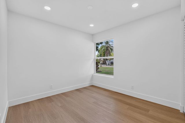 386 NW 40th Terrace, Deerfield Beach, FL 33442