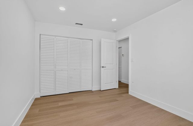 386 NW 40th Terrace, Deerfield Beach, FL 33442