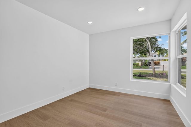 386 NW 40th Terrace, Deerfield Beach, FL 33442