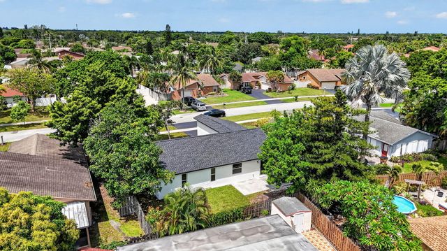 386 NW 40th Terrace, Deerfield Beach, FL 33442