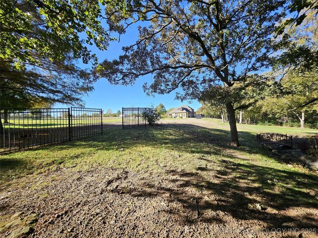 19434 S Quail Run Court, Claremore, OK 74017