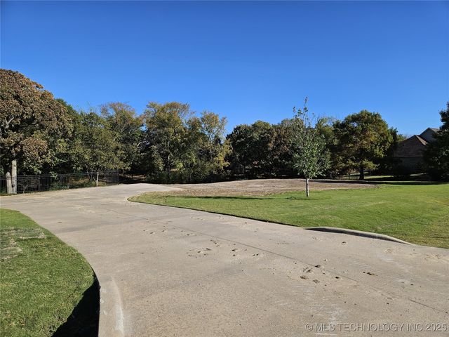 19434 S Quail Run Court, Claremore, OK 74017
