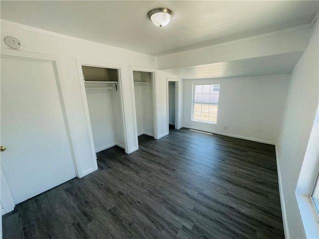 319 S Nueces St, Mathis, TX 78368