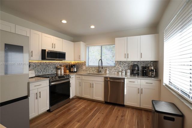 5741 Coach House Cir H, Boca Raton, FL 33486