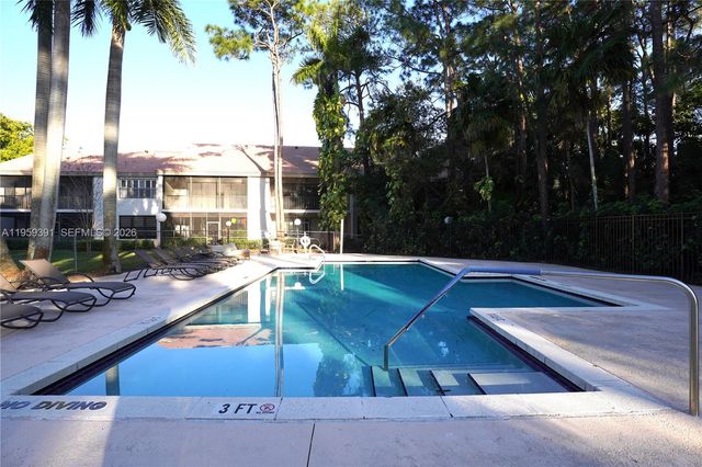 5741 Coach House Cir H, Boca Raton, FL 33486