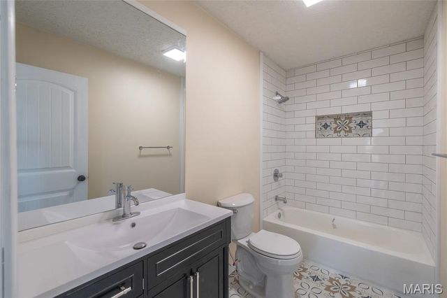 303 S Pine Street, Dixon, MO 65459