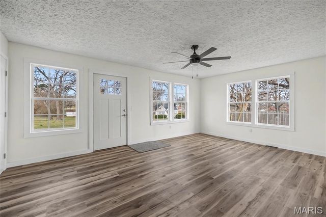 303 S Pine Street, Dixon, MO 65459