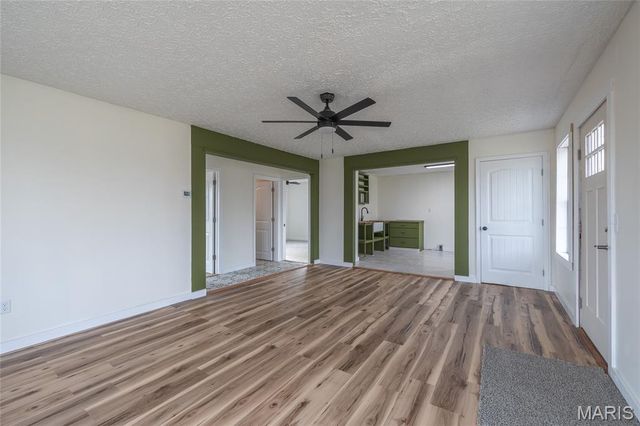 303 S Pine Street, Dixon, MO 65459