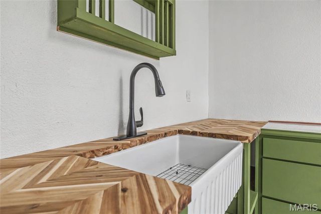 303 S Pine Street, Dixon, MO 65459