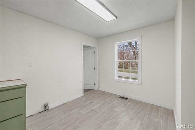 303 S Pine Street, Dixon, MO 65459