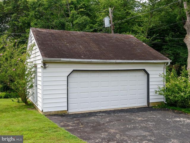516 WESLEY RD, Springfield, PA 19064