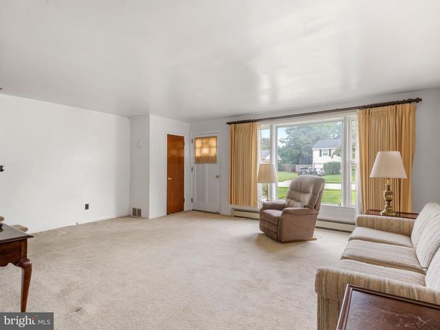 516 WESLEY RD, Springfield, PA 19064