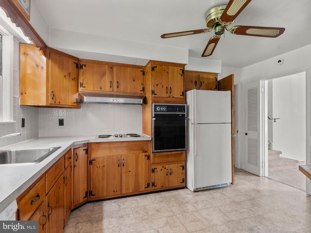 516 WESLEY RD, Springfield, PA 19064