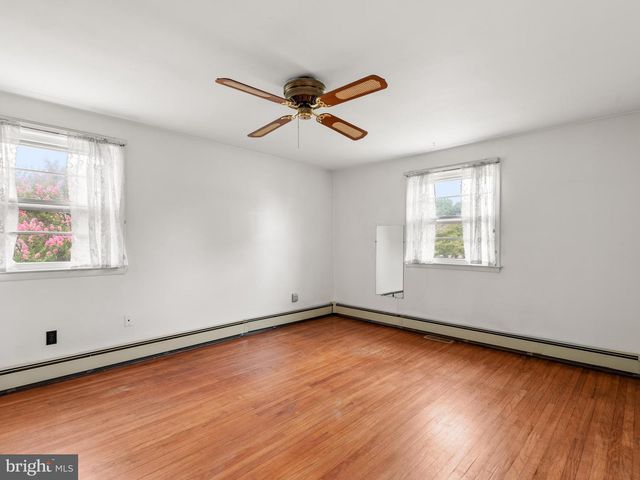 516 WESLEY RD, Springfield, PA 19064