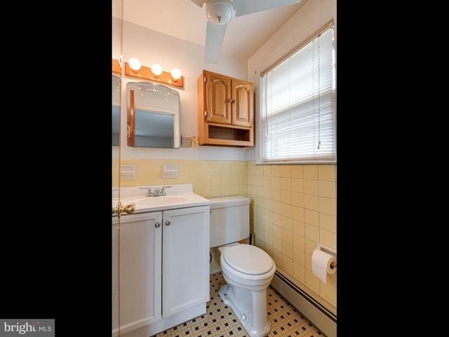 516 WESLEY RD, Springfield, PA 19064