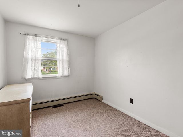516 WESLEY RD, Springfield, PA 19064