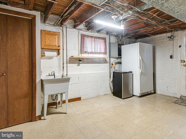516 WESLEY RD, Springfield, PA 19064