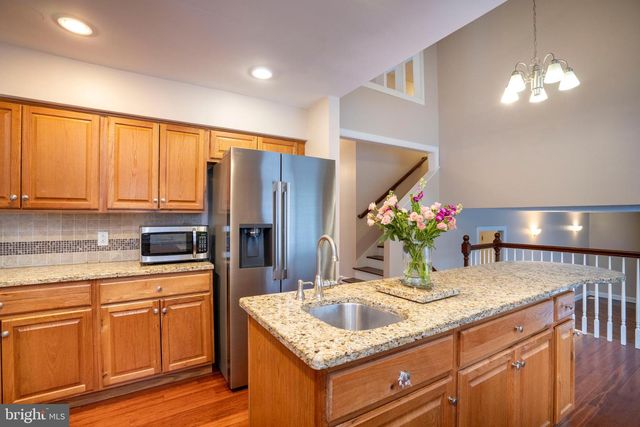 1845 WOODLEDGE DR, State College, PA 16803