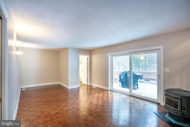 1845 WOODLEDGE DR, State College, PA 16803