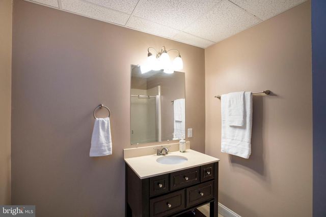 1845 WOODLEDGE DR, State College, PA 16803