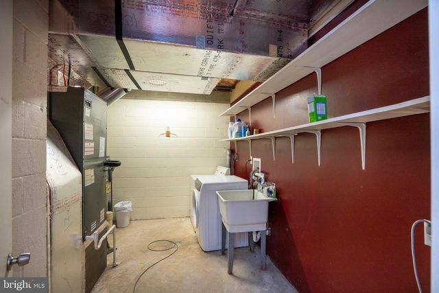 1845 WOODLEDGE DR, State College, PA 16803