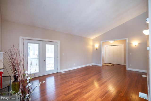 1845 WOODLEDGE DR, State College, PA 16803