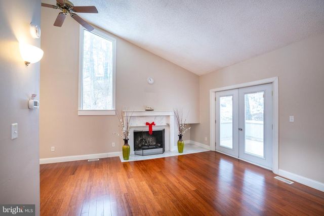 1845 WOODLEDGE DR, State College, PA 16803