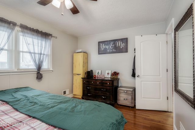 448 Riverview Ln, Shepherdsville, KY 40165