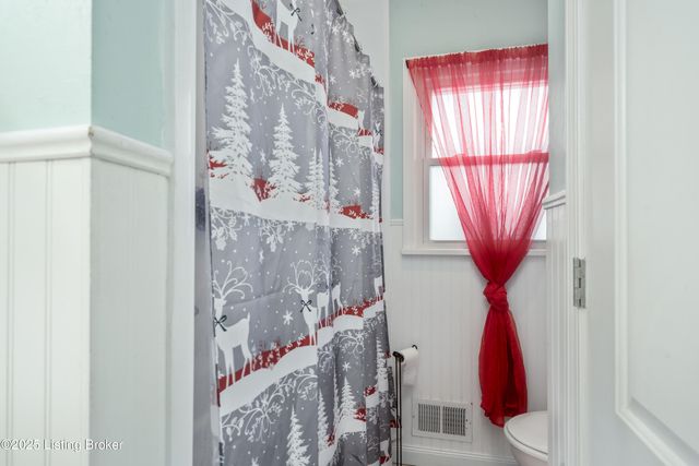 448 Riverview Ln, Shepherdsville, KY 40165