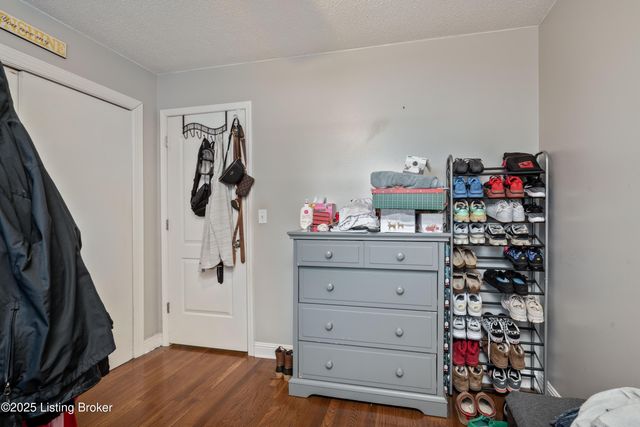 448 Riverview Ln, Shepherdsville, KY 40165