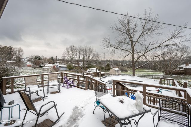 448 Riverview Ln, Shepherdsville, KY 40165