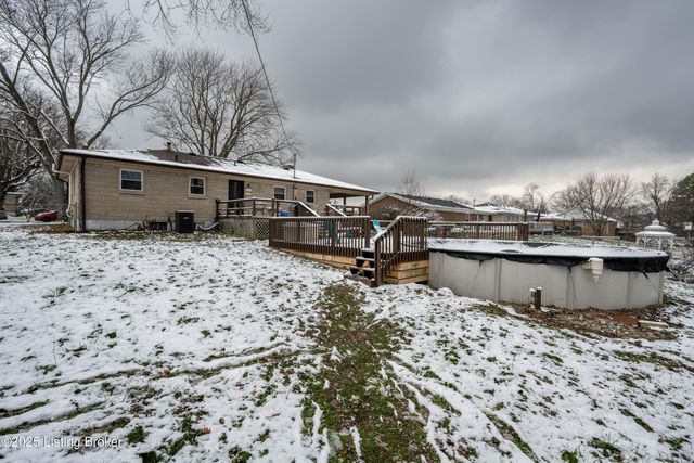 448 Riverview Ln, Shepherdsville, KY 40165