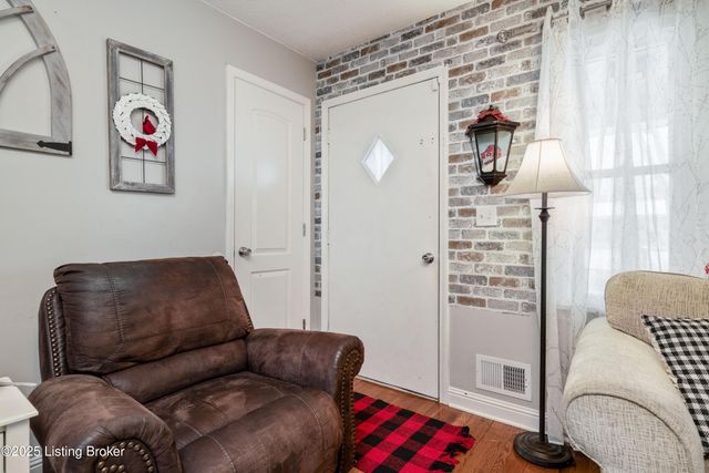 448 Riverview Ln, Shepherdsville, KY 40165