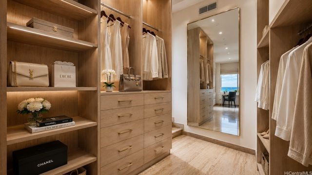 738 Kaulana Place, Honolulu, HI 96821