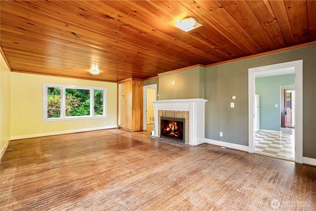 6614 E Mercer Way, Mercer Island, WA 98040