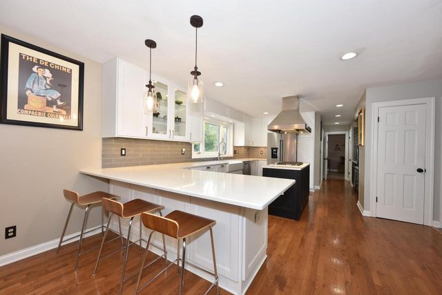 17470 St James ROAD, Brookfield, WI 53045