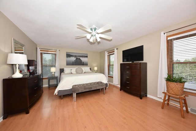 17470 St James ROAD, Brookfield, WI 53045