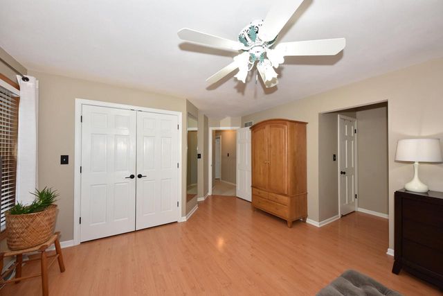 17470 St James ROAD, Brookfield, WI 53045