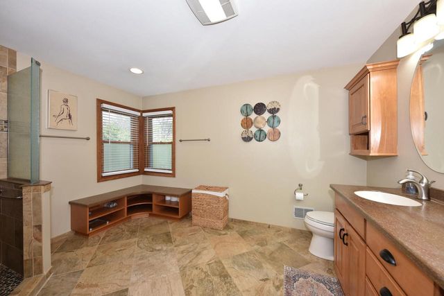 17470 St James ROAD, Brookfield, WI 53045