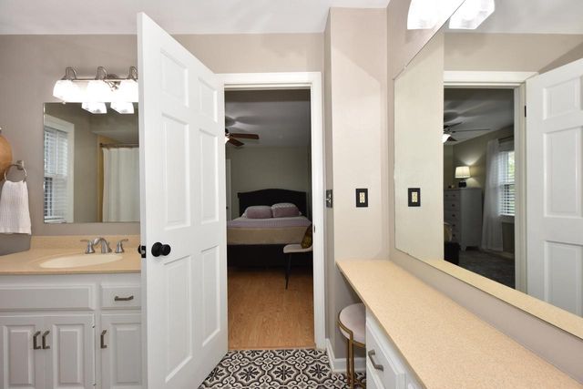 17470 St James ROAD, Brookfield, WI 53045