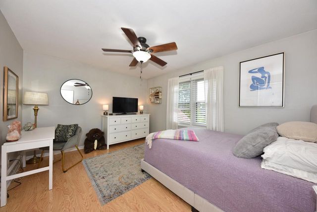17470 St James ROAD, Brookfield, WI 53045