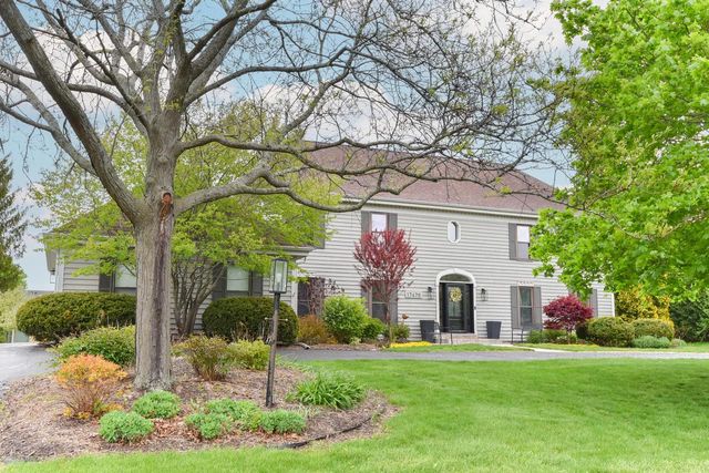 17470 St James ROAD, Brookfield, WI 53045